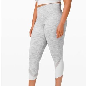 LULULEMON white and grey align legging